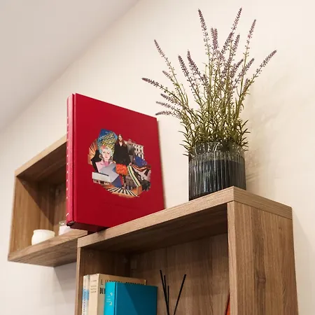 Apartment Chiatamone Relais