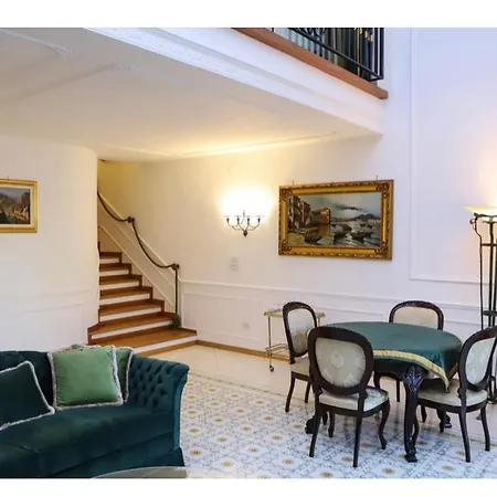 Luxury House Mergellina Appartamento *