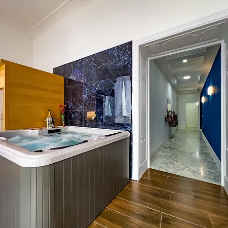 Bed & Breakfast Pama Luxury & *