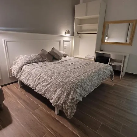 Vomero House Pensjonat 2*