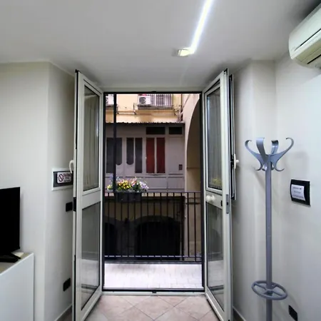 Lizzy's House Appartamento Napoli