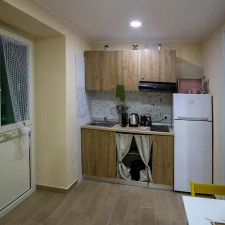 Apartament Maison Atri 17 *