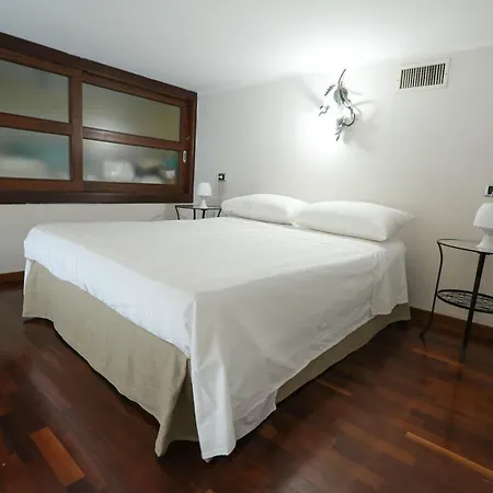Bed & Breakfast Residenza Malaterra 2*