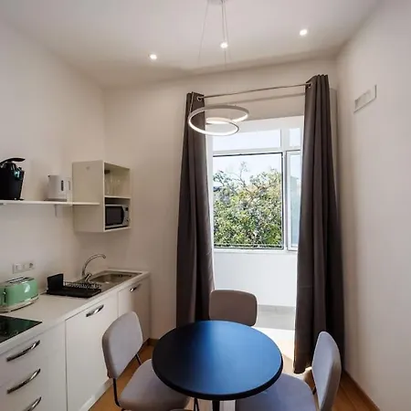 Apartment House In Decumani Entire By Houseinnaples *
