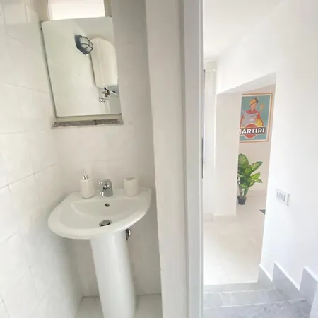 Amazing And Penthouse With Terraces In The Heart Of Неаполь