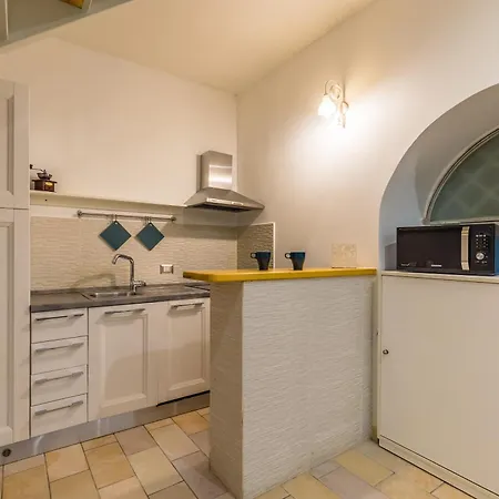 Duplex Indipendente Vicino Al Lungomare Caracciolo Appartamento *