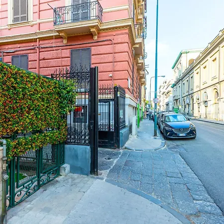 Appartamento Duplex Indipendente Vicino Al Lungomare Caracciolo Napoli