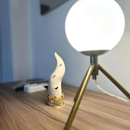 Ciro's Apartment