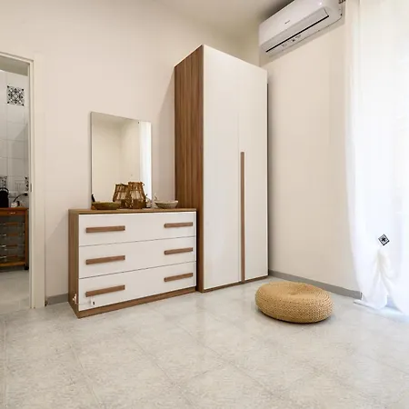 Vinrose Naples