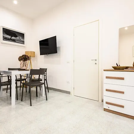 Vinrose Apartment *