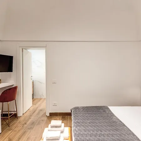 Domus Partenopea Affittacamere