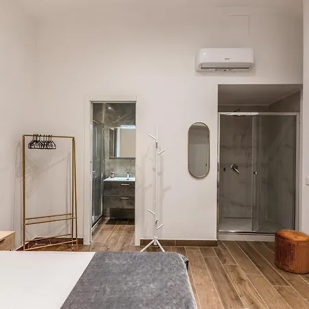 Domus Partenopea Affittacamere