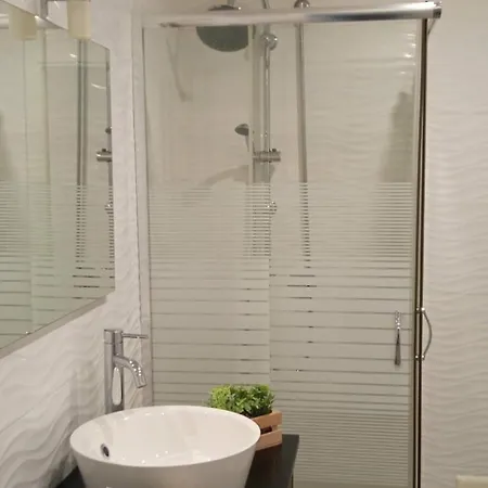 Akihome Portanova *