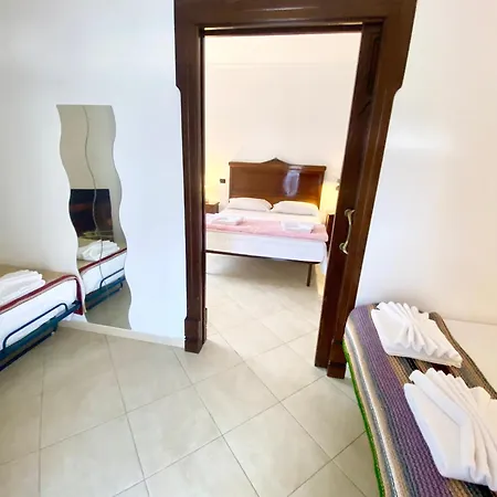 Casa Intera Con Terrazzo 公寓 那不勒斯