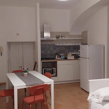 Appartament La Maison Petit Апартаменты Неаполь