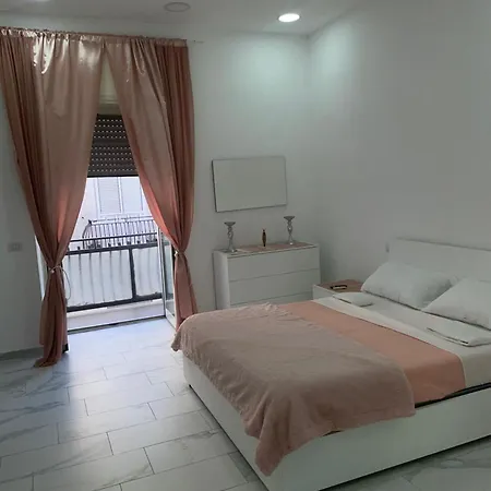Pink House Apartment