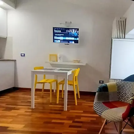 Casetta Correra Relax Con Terrazzo E Confortevole Smart Working Nel Centro Di Nápoles