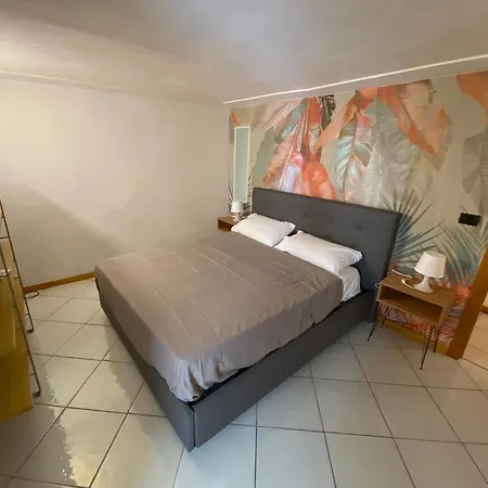 Dimora Tribunali 236 Holiday home Naples