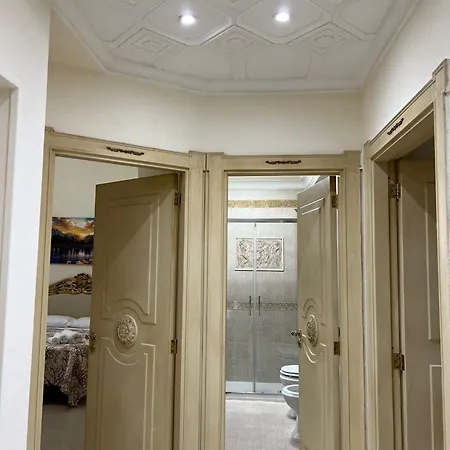Re Umberto 311 Apartment Naples