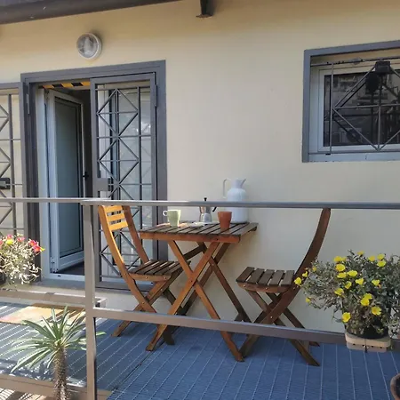 Casetta Correra Relax Con Terrazzo E Confortevole Smart Working Nel Centro Di Apartamento Nápoles