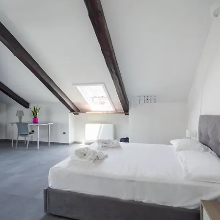 Duomo Loft In The Centre By Dimorra Apartment