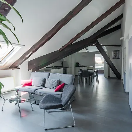 Duomo Loft In The Centre By Dimorra