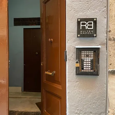 לינה וארוחת בוקר Rb נאפולי