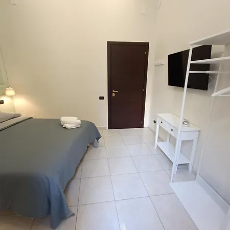 Residenza Geri - And Centro Bed & Breakfast