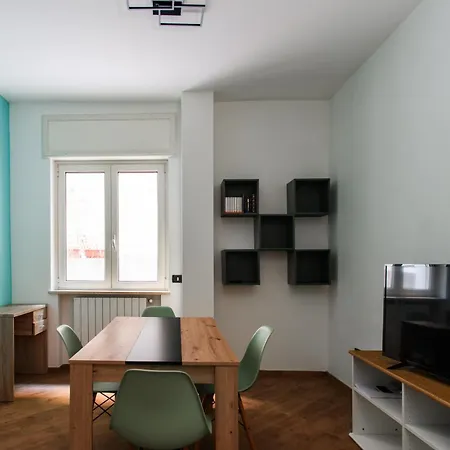 Roark Garden By Dimorra Apartment