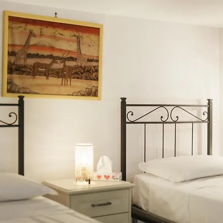 Art-filled, Luxury Finished 2br Escape In Vomero Apartment Naples