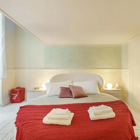 Art-filled, Luxury Finished 2br Escape In Vomero Apartment