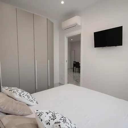 Apartment Tema - Dimore Partenopee Naples