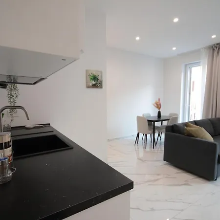 Tema - Dimore Partenopee Apartment Naples