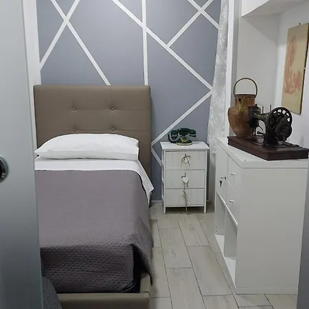 Il Borghetto House Grey Apartment Naples