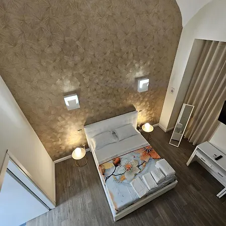 The Charme Bed & Breakfast *
