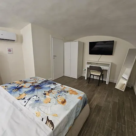 The Charme Bed & Breakfast Naples