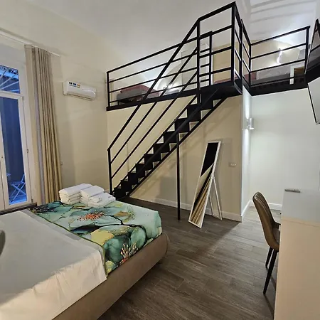 The Charme Bed & Breakfast Naples