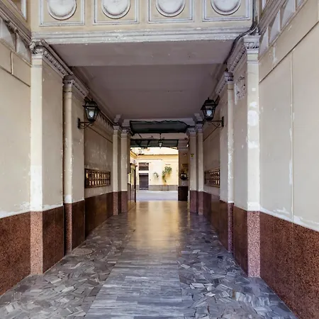 Residenza Umberto I * Neapel