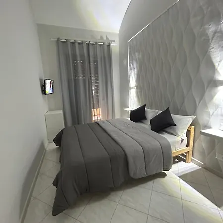 Ac Domus *