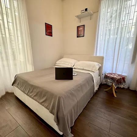 Apartamento Vomerwood Loft - Luxe And Spacious House In Vomero