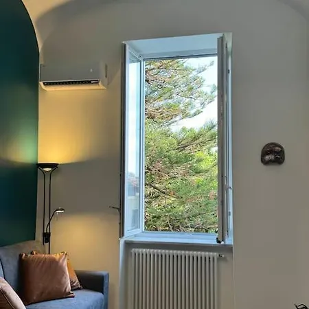 Relais Del Gesu, Centro Storico * Naples