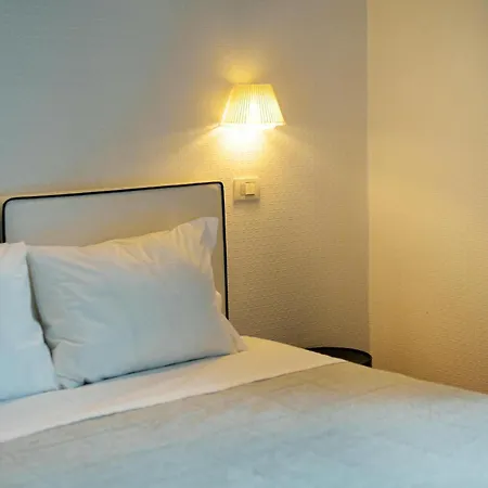 Bed & Breakfast Attico Partenopeo 4*