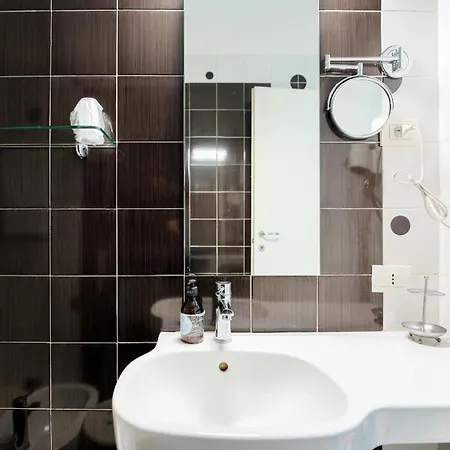 Bed & Breakfast Attico Partenopeo 4*