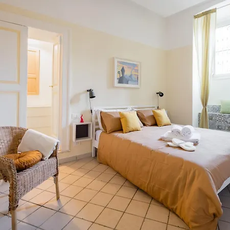 Casa Milà Bed & Breakfast *