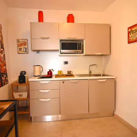 La Casa Di Apollo * Neapel
