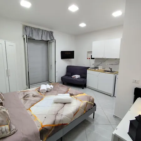 Bro And Sis House Nápoles