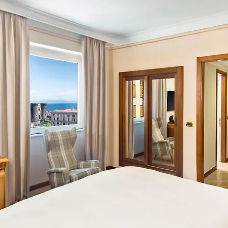 Renaissance Mediterraneo Otel Napoli