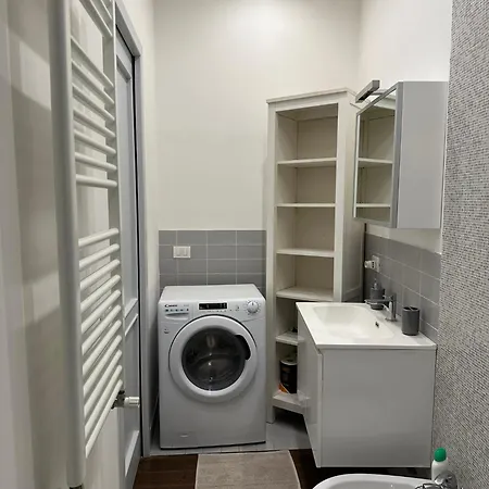 Bilocale A Chiaia Vicino A Via Dei Mille * Napoli