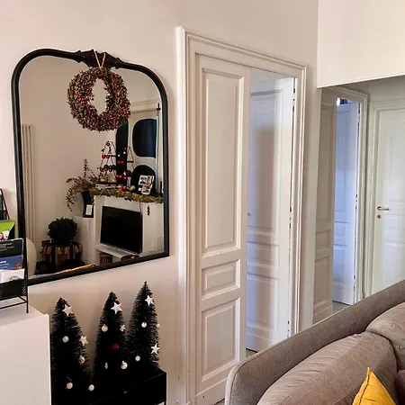 Apartment Le Scale Del Principe Neapel