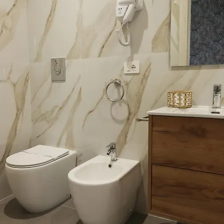 Dimora Savoia Bed & Breakfast Napels